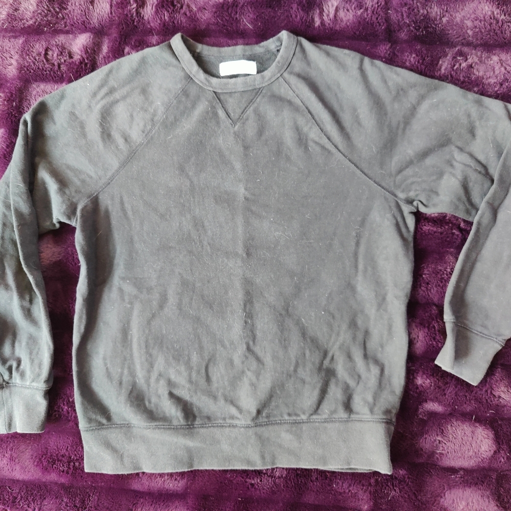 EverLane crewneck sweater